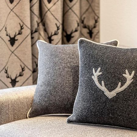Unique Alpic Style Apartment In The Heart Of Давос Екстериор снимка