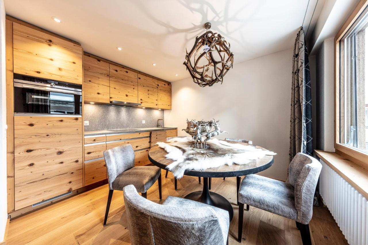 Unique Alpic Style Apartment In The Heart Of Давос Екстериор снимка